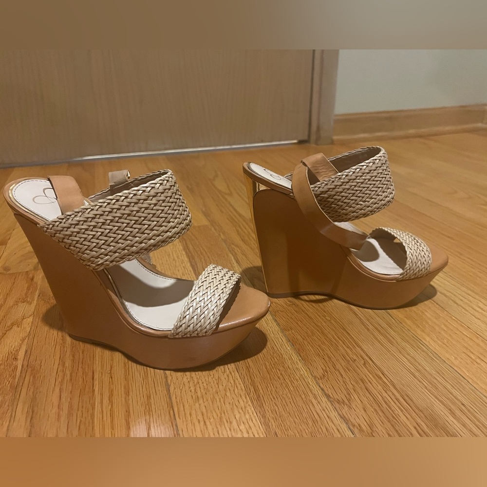 Jessica Simpson size 8 wedges